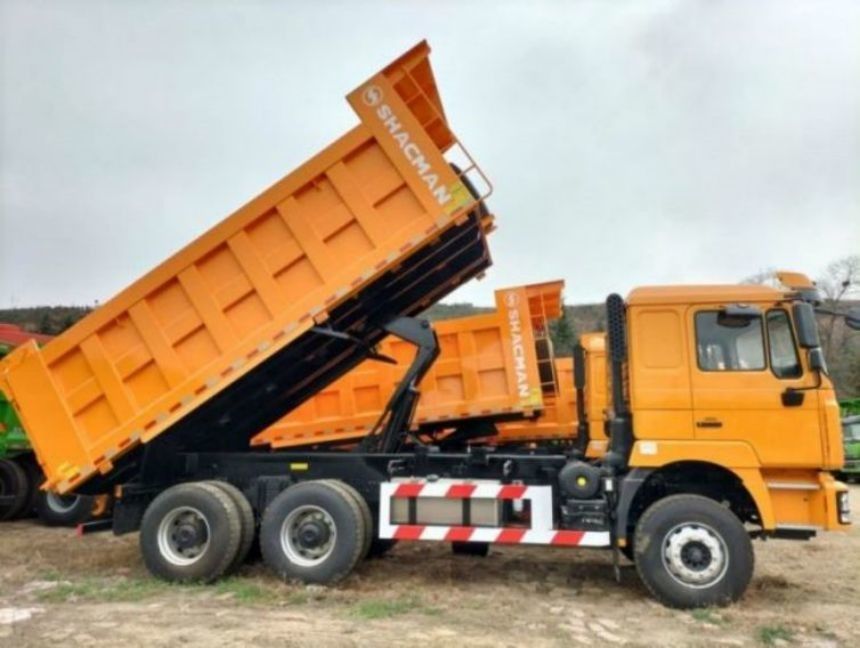 SHACMAN F3000 camion à bascule 6x4 430 EuroII Jaune avec avant / arrière plaque multicouche printemps 4 plaques principales 4 boulons en forme de U