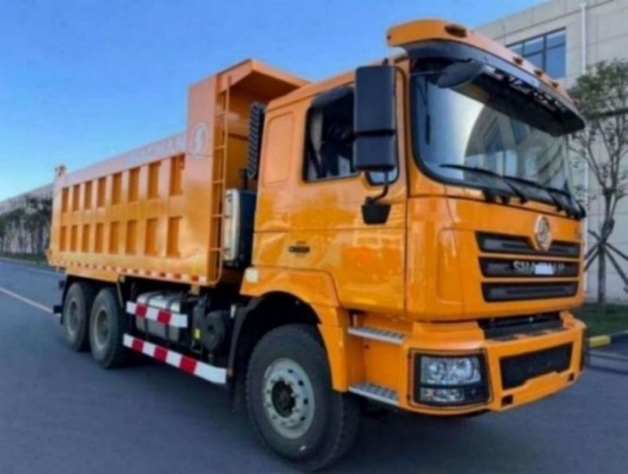 SHACMAN Export déchargeur de décharge F3000 6x4 380 EuroII Jaune Expérience de conduite luxueuse
