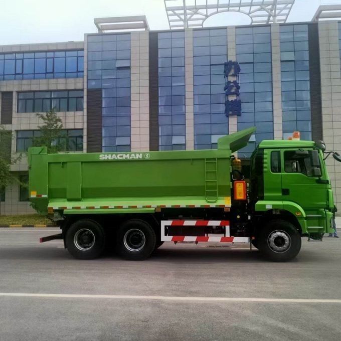Pour les véhicules à trois essieux, le véhicule à trois essieux SHACMAN H3000 6x4 400HP EuroII 50Ton