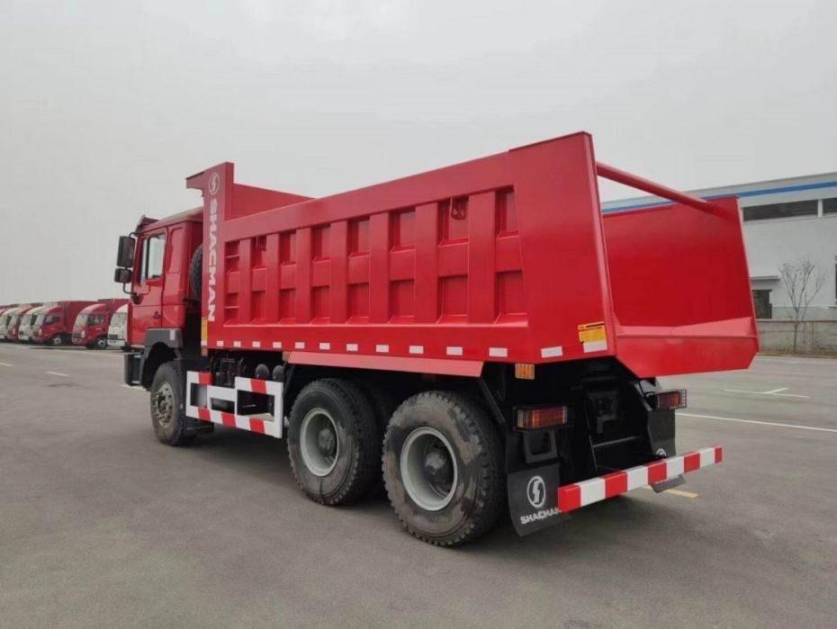 10 essais SHACMAN Red Dump Truck F3000 Dump Truck Véhicule 380HP Pour l'exploitation minière