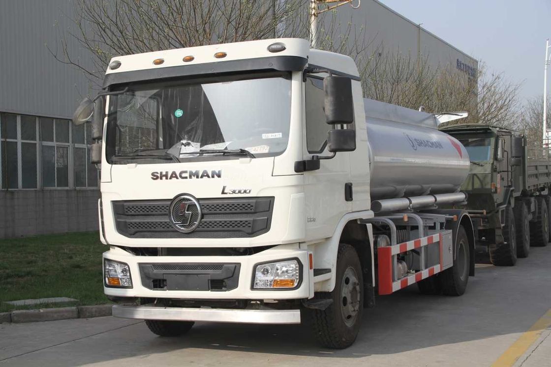 L3000 4x2 pétrolier camion-citerne à 240 chevaux ÉruoII blanc SHACMAN pétrolier camion de transport