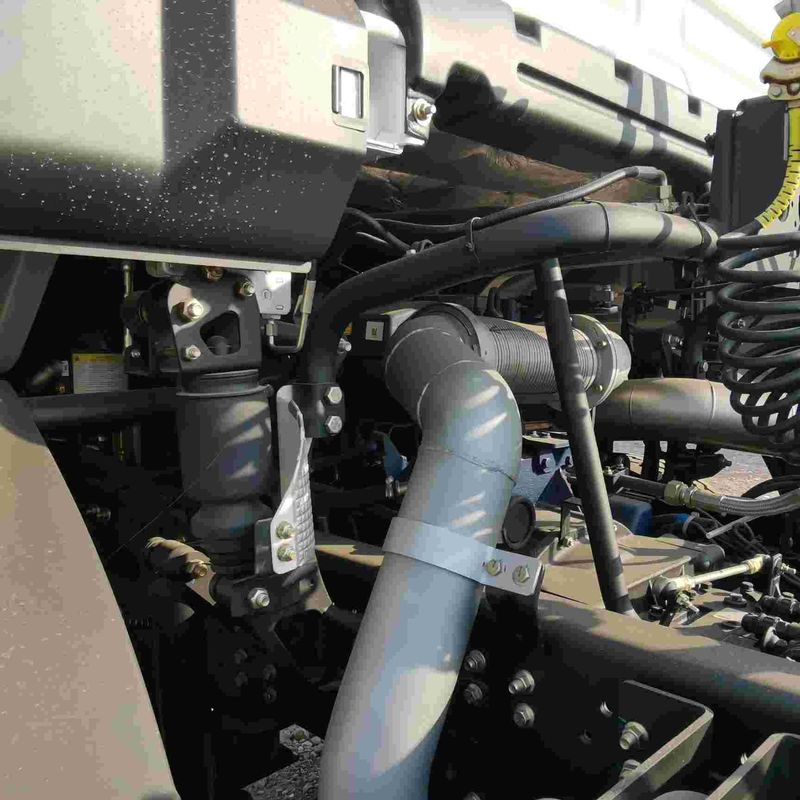Roux SHACMAN F3000 375HP Euro V 6 roues Tracteur tête 4x2 moteur WEICHAI