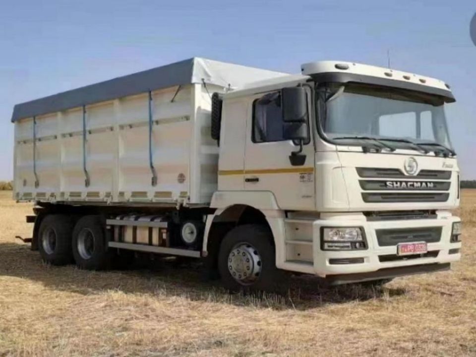 SHACMAN F3000 380HP 6x4 Camion tracteur EuroII 10 roues Camion déchargeur moteur WEICHAI