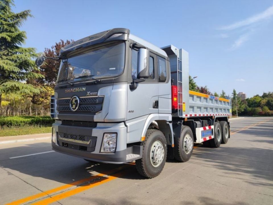 SHACMAN 8x4 440 chevaux EuroV chariot de décharge lourd blanc 20 à 30 tonnes chariot de décharge à bascule