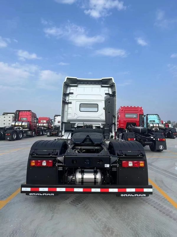SHACMAN X3000 4x2 camion tracteur 430 chevaux écologique Euro II avec 6 pneus