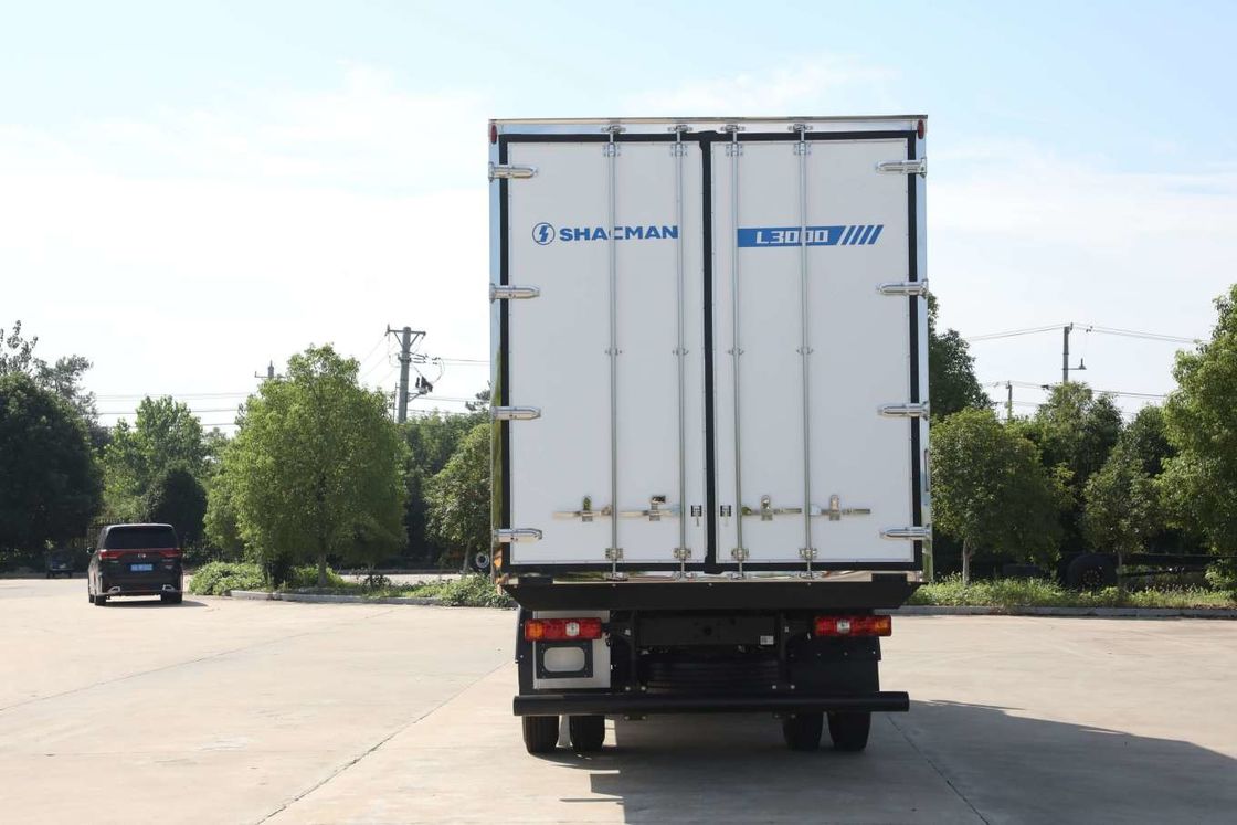 SHACMAN L3000 camion de chargement 4x2 340 chevaux camion de 290 chevaux Euro II blanc 6 roues camion de chargement