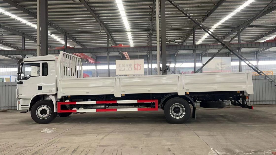 SHACMAN L3000 4X2 10 tonnes de capacité de chargement camion de fret 240HP camion de bonne qualité