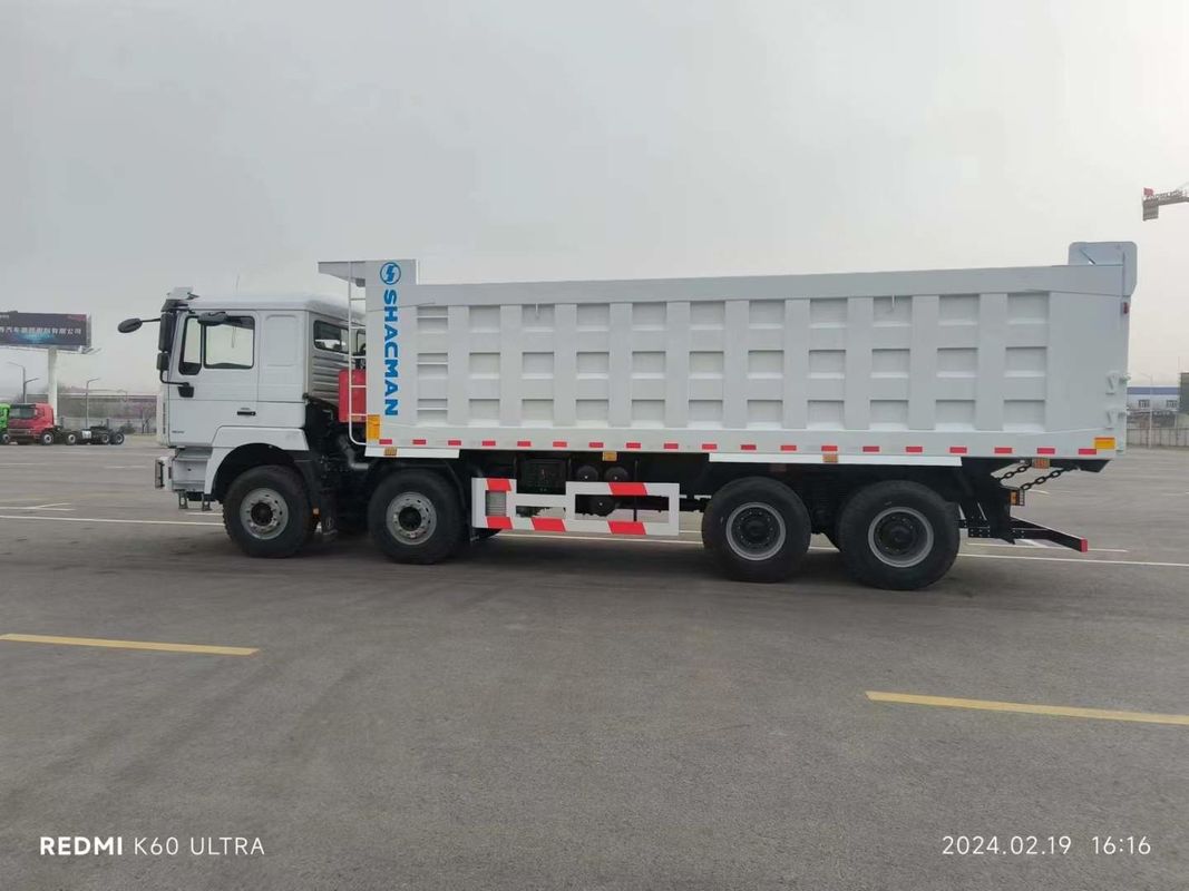 Vente directe d'usine de 450 chevaux Shacman X3000 8*4 camion à bascule Nouveau camion à 12 roues