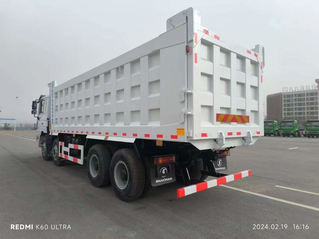 Vente directe d'usine de 450 chevaux Shacman X3000 8*4 camion à bascule Nouveau camion à 12 roues