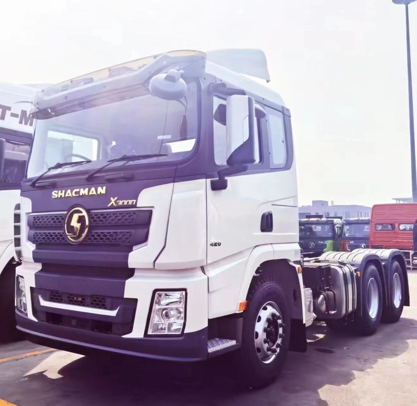 SHACMAN Tracteur camion 10 roues X3000 6x4 Conducteur gauche Double dormeur Tracteur tête pour l'Algérie